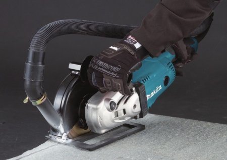Болгарка Makita GA9020SF (2200 Вт, 230 мм, 6600 об/м)